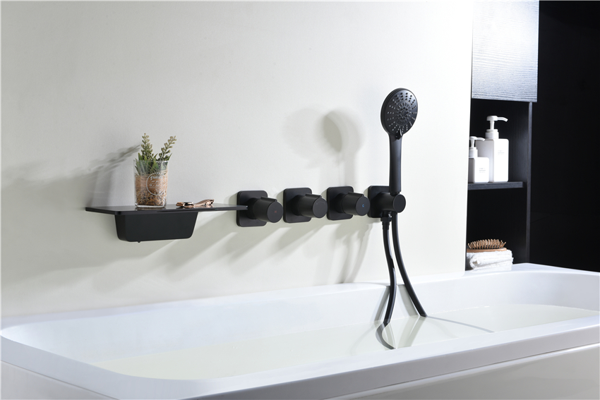 Ensemble de mélangeur de douche de bain de conception moderne en laiton massif Fournisseur de robinet de Chine Style contemporain pour robinet mural de salle de bain