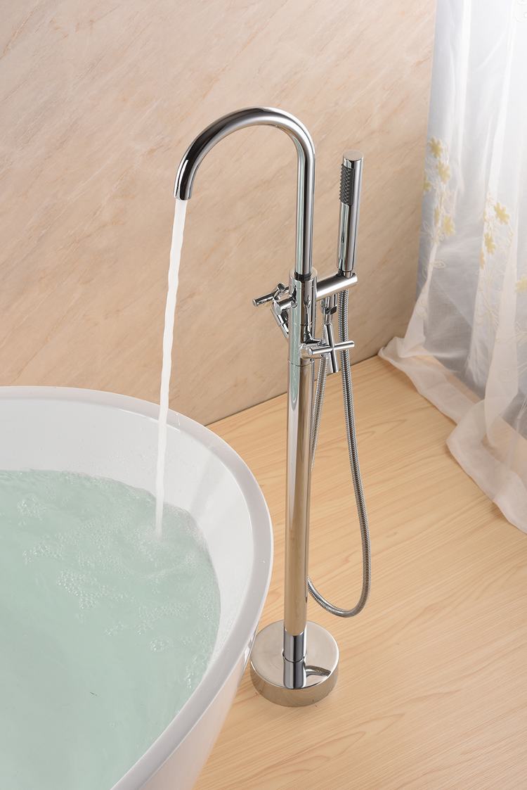 Robinet de remplissage de baignoire moderne Robinet de baignoire autoportant monté au sol avec douchette en chrome