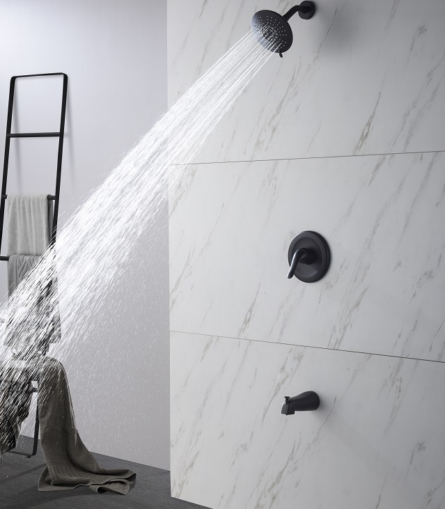 Kits de garniture de robinet de douche de salle de bains dissimulés fixés au mur en laiton avec vanne d'équilibrage de pression